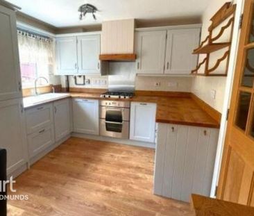 4 bedroom terraced house to rent - Photo 6