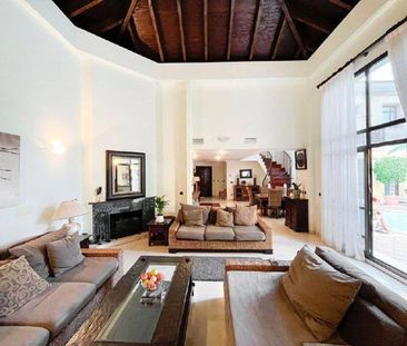 Chalet en alquiler en Nueva Andalucia, Marbella - Photo 2