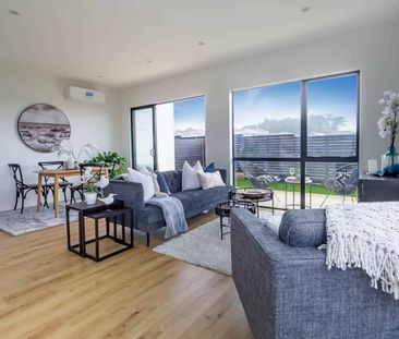 Hobsonville, 3 bedrooms - Photo 2