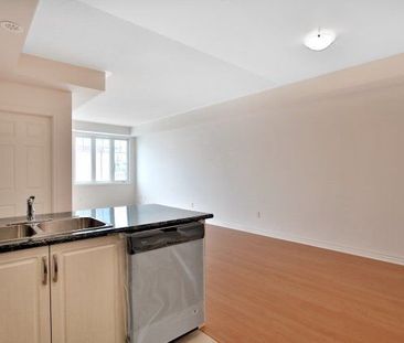 For Lease - 2420 Baronwood Drive Unit# 21-02, Oakville, Ontario - Photo 4