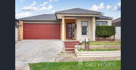 Stunning Family Home - Photo 5