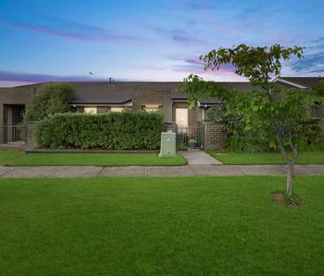28 Salisbury Street, Casey ACT 2913 - House For Rent | Domain - Photo 4