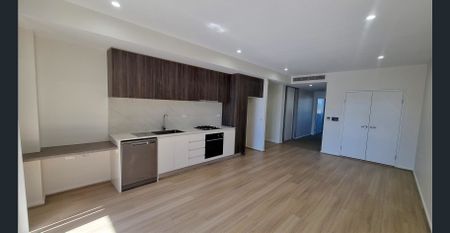 Bright North-Facing One Bedroom Apartment. - Photo 3