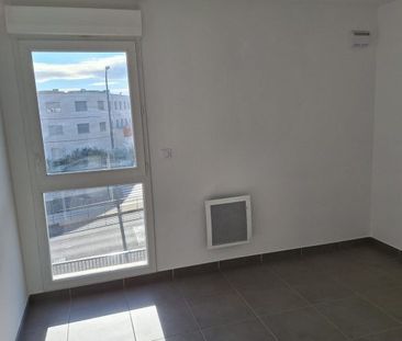 T2 AVEC LOGGIA ET PARKING - Photo 1