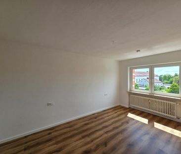 3-Zimmer-Wohnung in Deggendorf – renoviert, Balkon, Aufzug - Foto 1
