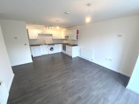 Price £1,595 pcm - Available Now - Unfurnished - Photo 5