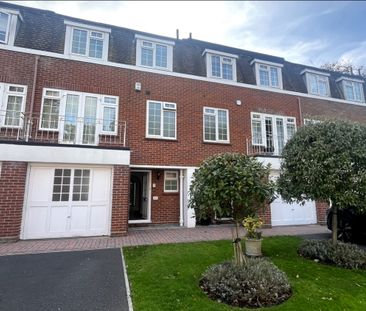 Portarlington Close, Bournemouth, Dorset, BH4 - Photo 2