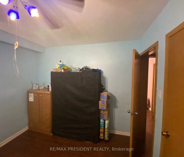 Detached Home For Lease | W9038936 - Photo 6