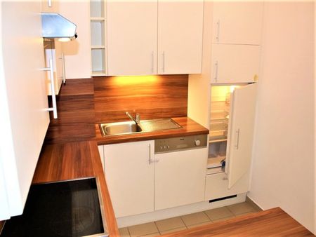 HOLBEINGASSE, 68 m2 Altbau, Wohnküche, 2 Zimmer, WG-geeignet, Komplettküche, Wannenbad, Parketten, 4. Liftstock - Photo 5