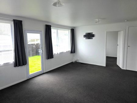 Modernised 2-Bedroom Unit in Popular Westown - Photo 5