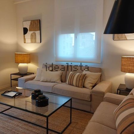 Alquiler de ático en Centro Histórico - Photo 1