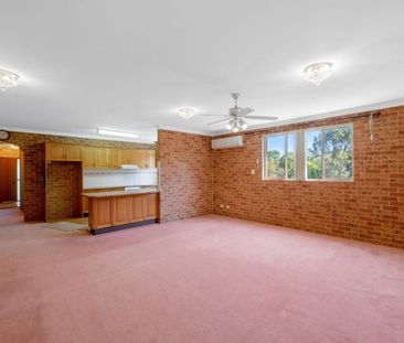 Spacious 4-Bed Coastal Townhouse | Long Jetty - Photo 1