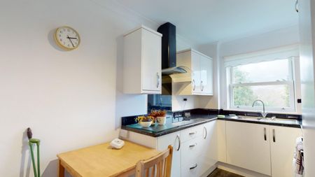 2 bedroom Flat To Let - Photo 4