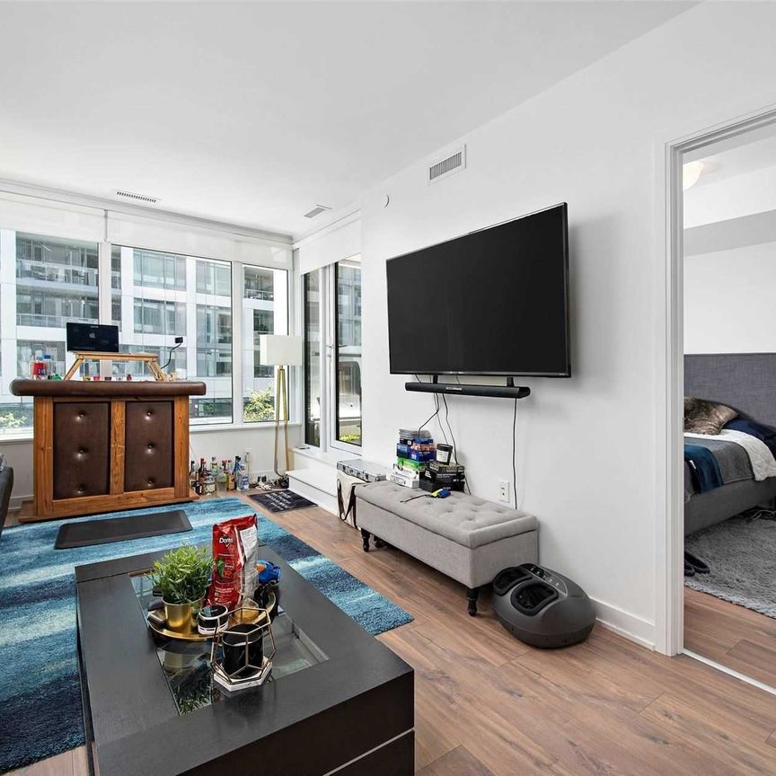 For Lease - 27 Bathurst Street Unit# 313W, Toronto, Ontario - Photo 1