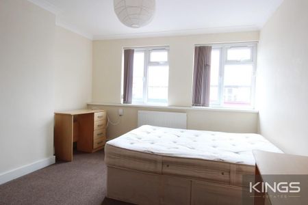 6 bedroom apartment to rent - Photo 3