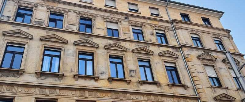 *** ZEITLOSE ELEGANZ *** 2-Zimmer-Schmuckstück im Altbau mitten in der City - Foto 1