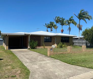 8 Nicklin Drive, Beaconsfield, Qld 4740 - Photo 1