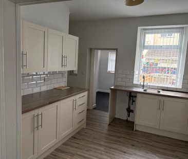 2 bedroom terraced house to rent - Photo 6