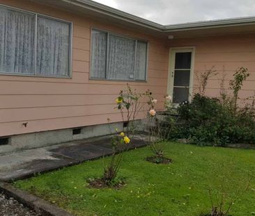 HOGG CRESCENT MASTERTON - 3 BEDROOMS $540 P/W - Photo 2