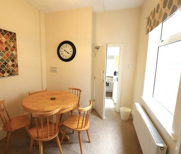 Terraced House to rent on - Photo 3