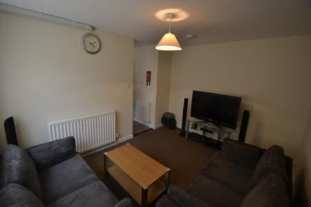 Arnesby Road, Lenton, Nottingham, NG7 - Photo 1