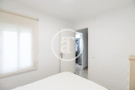 Piso de alquiler en Carrer Estruch, Collblanc - Photo 3