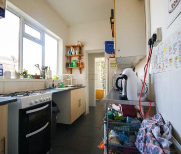 3 bedroom terraced house to rent - Photo 5