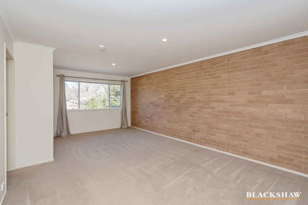 Three bedroom home - Photo 1