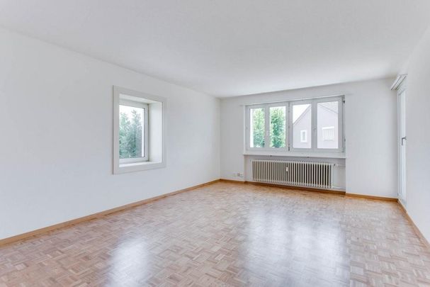 Attraktive ruhige Wohnlage mit grosszügigem Umschwung - Photo 1