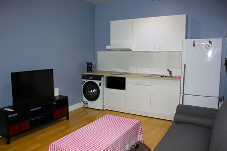 Home For Rent - Photo 3