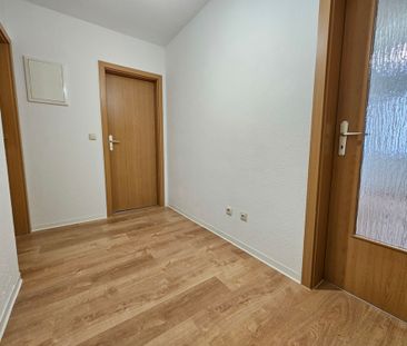 Schöne Wohnung in sehr schöner Lage mit Einbauküche - Foto 1