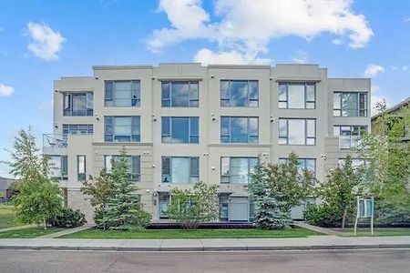 312 - 1611 28 Ave SW, Calgary - Photo 3