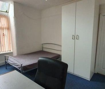 4 bedroom house share to rent - Photo 4