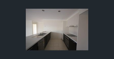 Spacious Comfortable Living Huge Yard - Photo 5