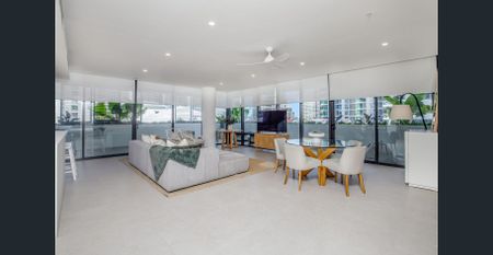 'SPACIOUS BEAUTIFULLY FURNISHED THREE BEDROOM APARTMENT IN BELVEDERE WITH ADDITIONAL MEDIA ROOM/ STUDY OR HOME OFFICE" - Photo 5