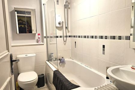 2 bedroom terraced house to rent - Photo 5