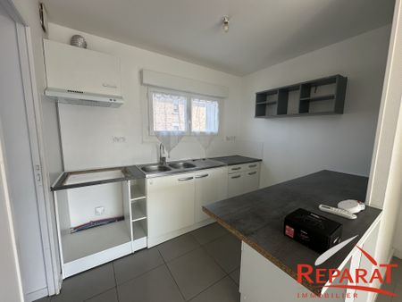 Location Appartement 4 pièces 74m² BRIVE LA GAILLARDE 19100 - Photo 2