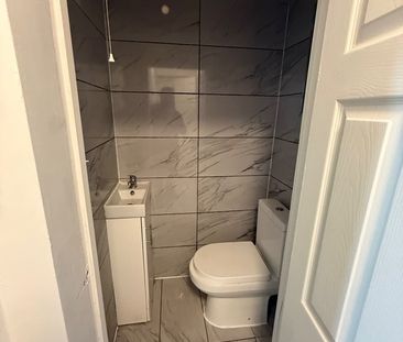 2 Bed Terraced House, Cecil Road, HA3 - Photo 4