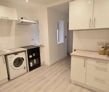 Bolton Road, BL8 - Photo 3