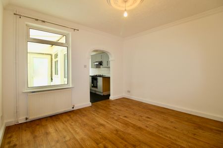 Belsize Avenue, Woodston, Peterborough - Photo 2