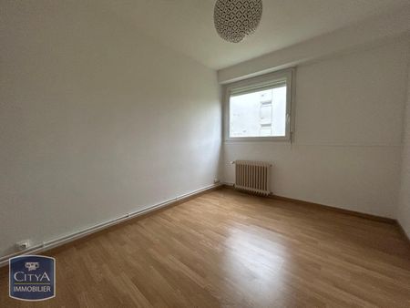 Location Appartement 3 pièces 67m² NIORT 79000 - Photo 4