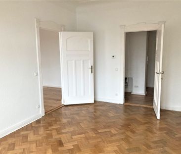 zentral gelegene 3- Zimmeraltbauwohnung – frisch saniert! - Photo 6