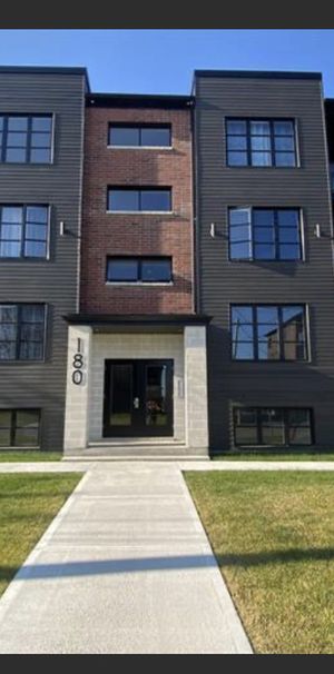 4 1/2 Construction 2022 à Louer - Photo 1