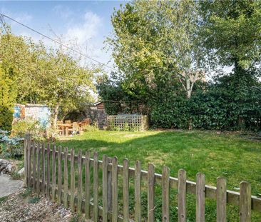 A charming three bedroom detached cottage situated in the picturesq... - Photo 4