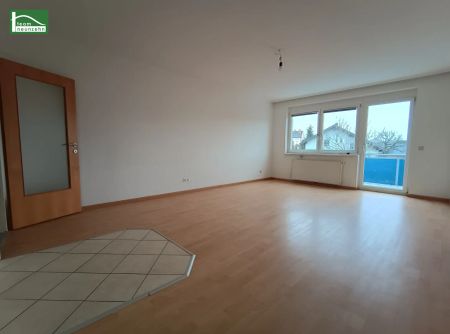 Geförderte 3-Zimmer-Wohnung mit großem Balkon im Dachgeschoss! Unbefristet! - Photo 2