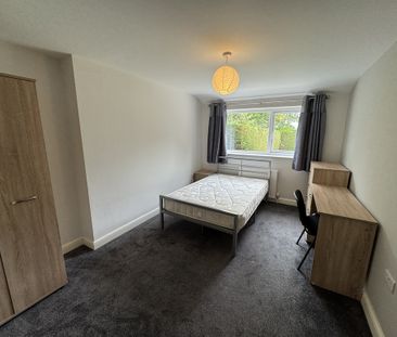 Yarburgh Way, Badger Hill - P10037 - Photo 5