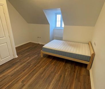 3 bedroom terraced house to rent - Photo 3