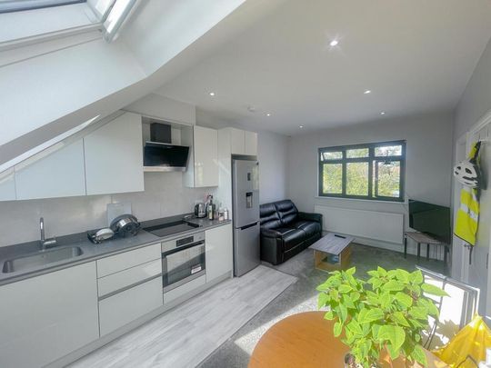 1 bedroom flat to rent - Photo 1