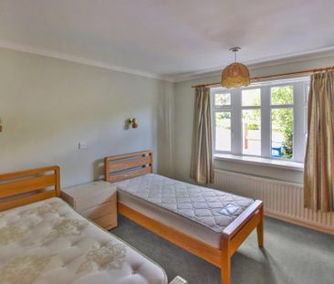 3 bedroom detached bungalow to rent - Photo 4