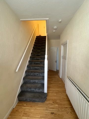 Room in a Shared House, Fieldend Road, SW16 - Photo 5